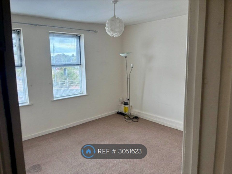 Property photo 1 of 8 Lounge