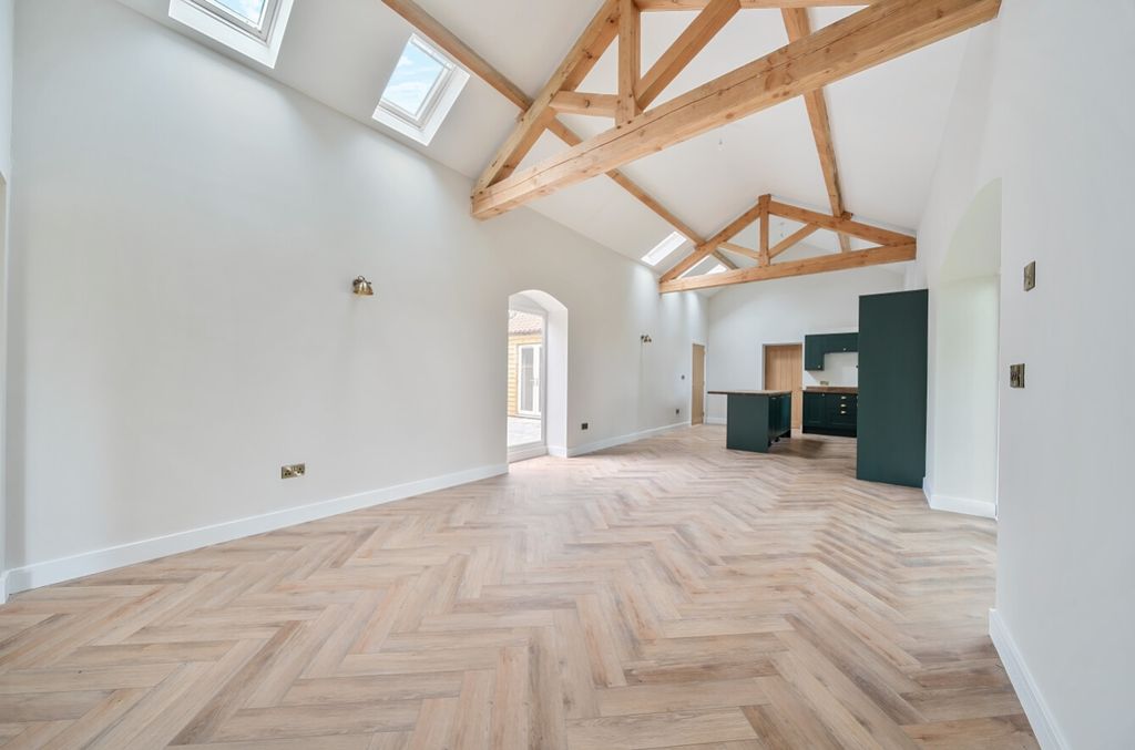 Property photo 2 of 19 1280181 (2)