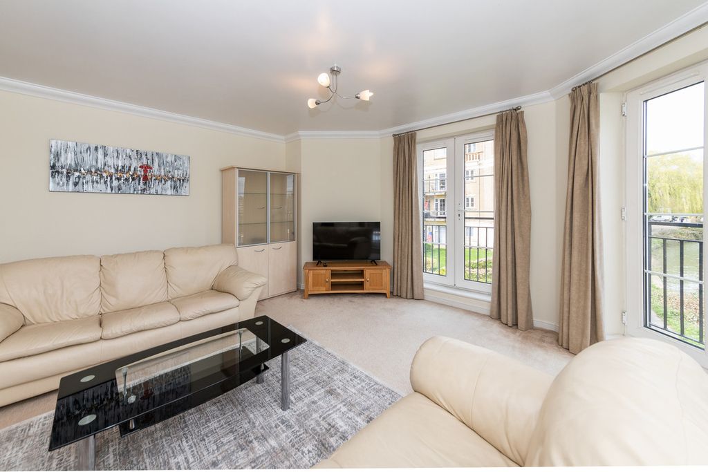 Property photo 1 of 38