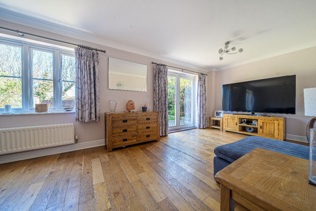 Property photo 3 of 20