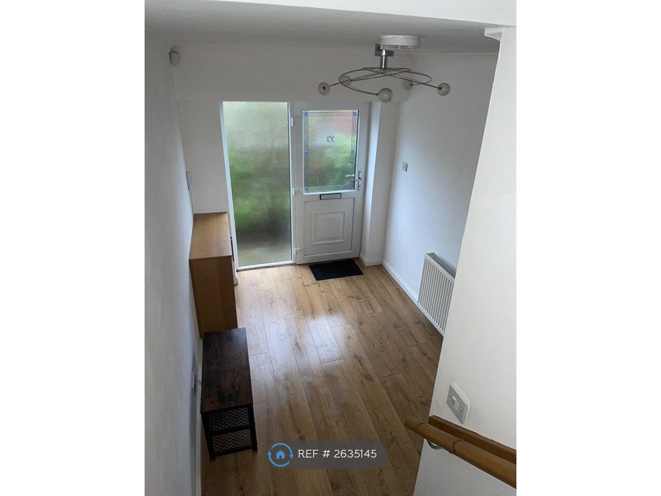 Property photo 3 of 27