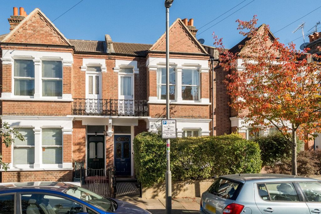 Property photo 3 of 12 Picture No. 18