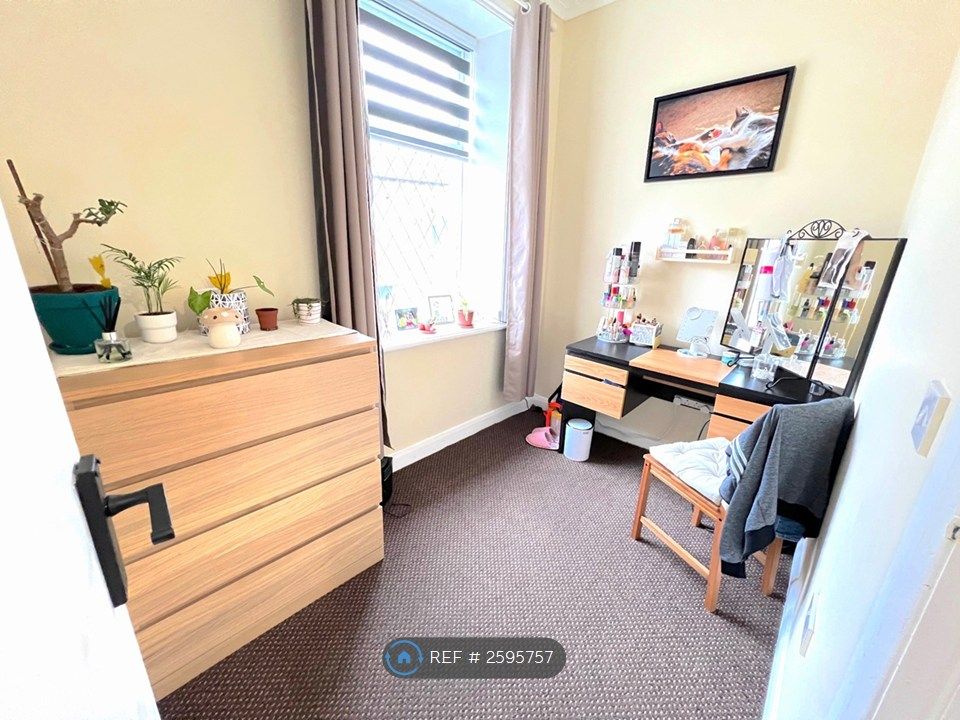 Property photo 3 of 13 2nd Bedroom