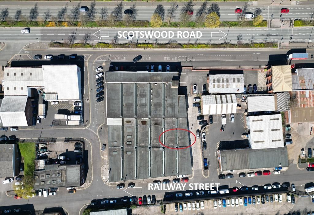 Property photo 2 of 13