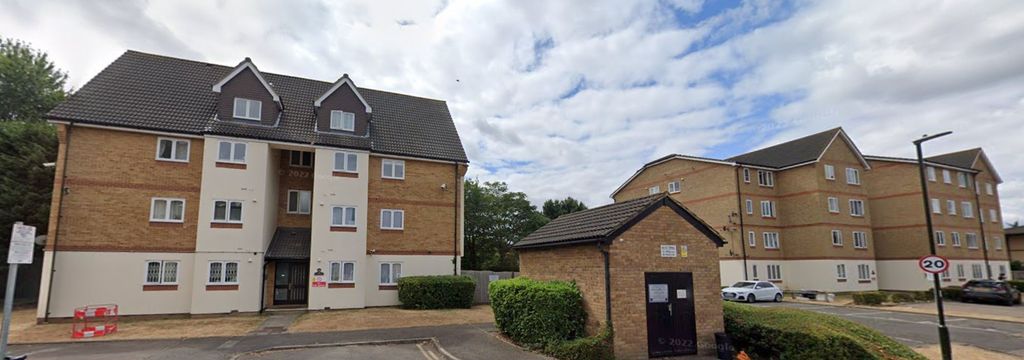 Property photo 2 of 11