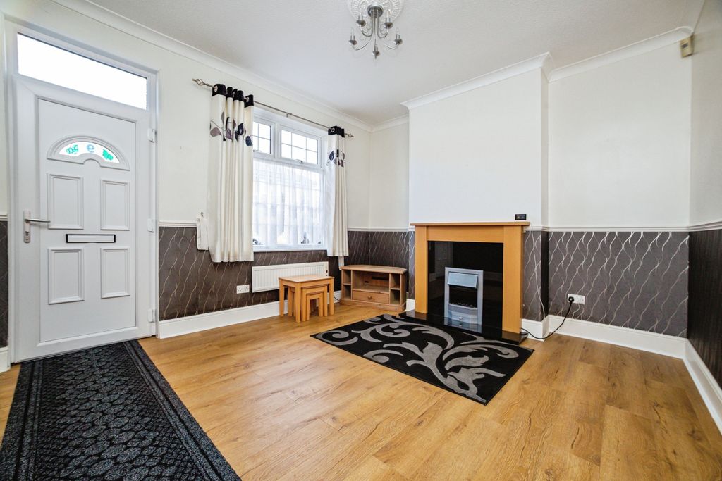 Property photo 2 of 15