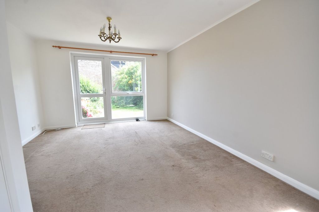 Property photo 3 of 11 Picture No. 23