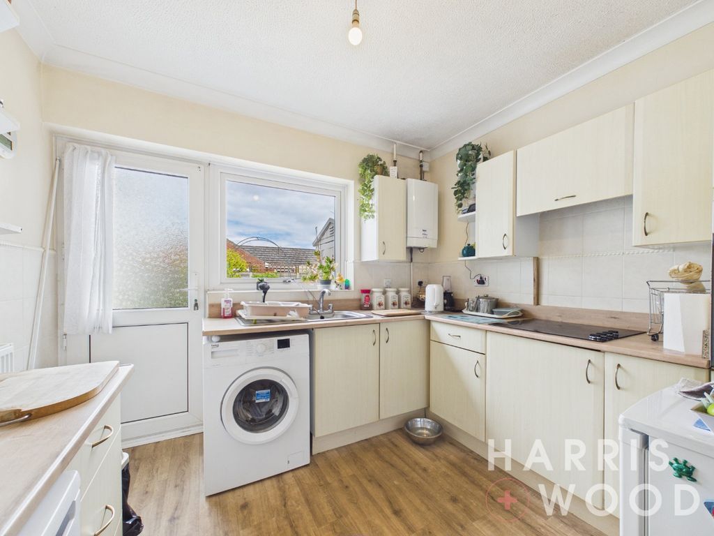Property photo 2 of 13 5156802