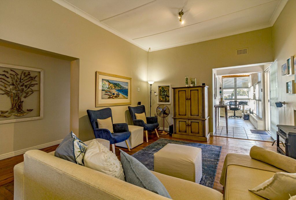 Property photo 3 of 25 Sw1705210