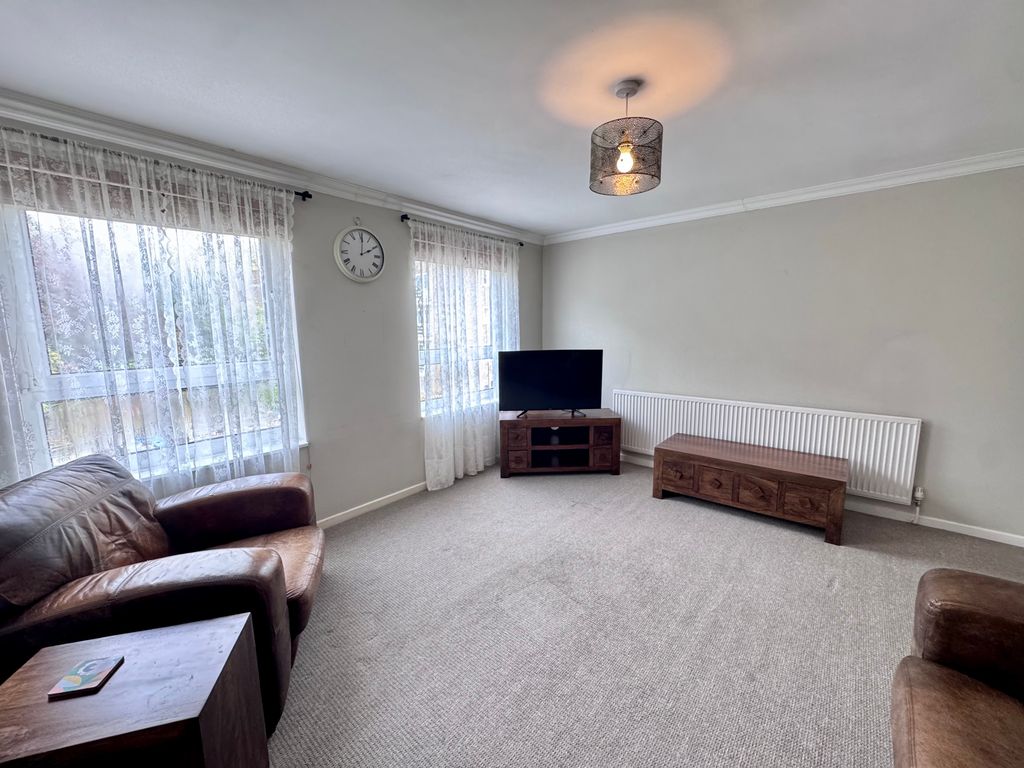 Property photo 3 of 14