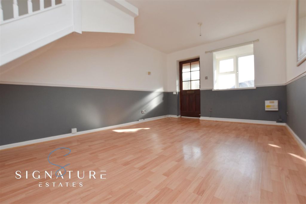 Property photo 2 of 11 3.Jpg