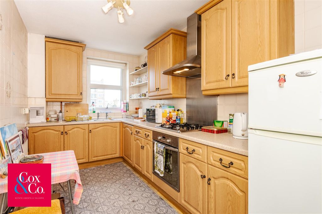Property photo 2 of 16 85A_4776.Jpg