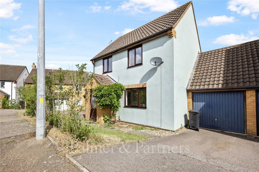 Property photo 1 of 14 External
