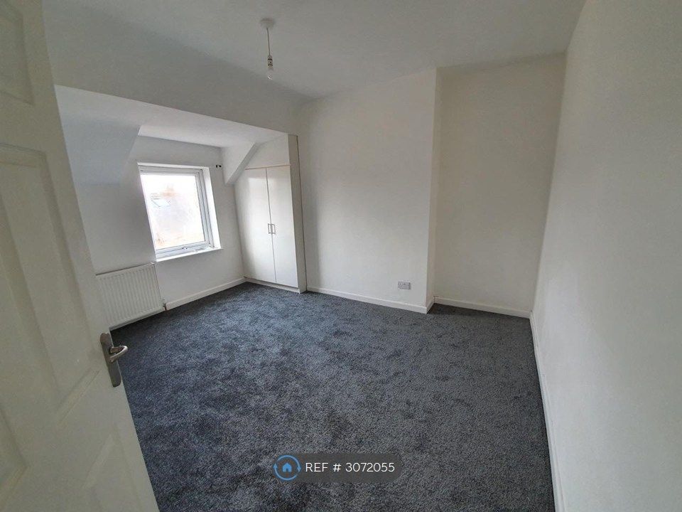 Property photo 3 of 4