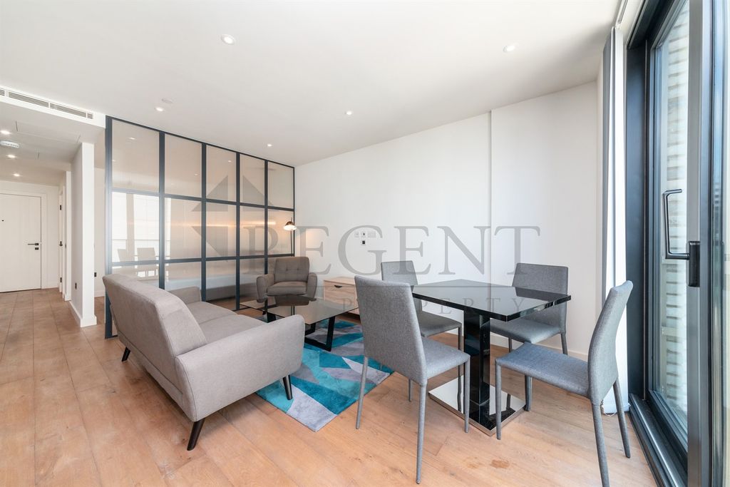 Property photo 1 of 8 (Main)