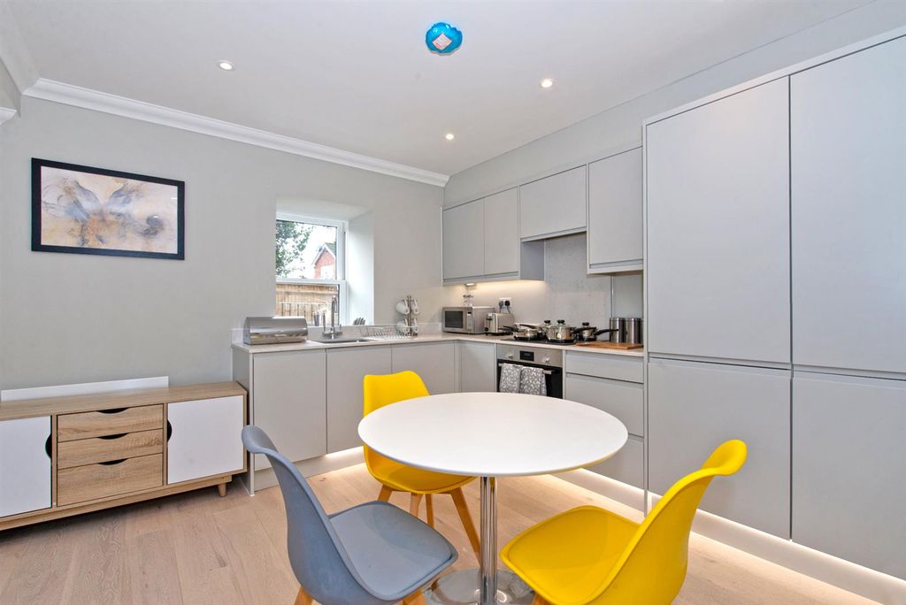 Property photo 2 of 8 1_St_Marks_House_3.Jpg