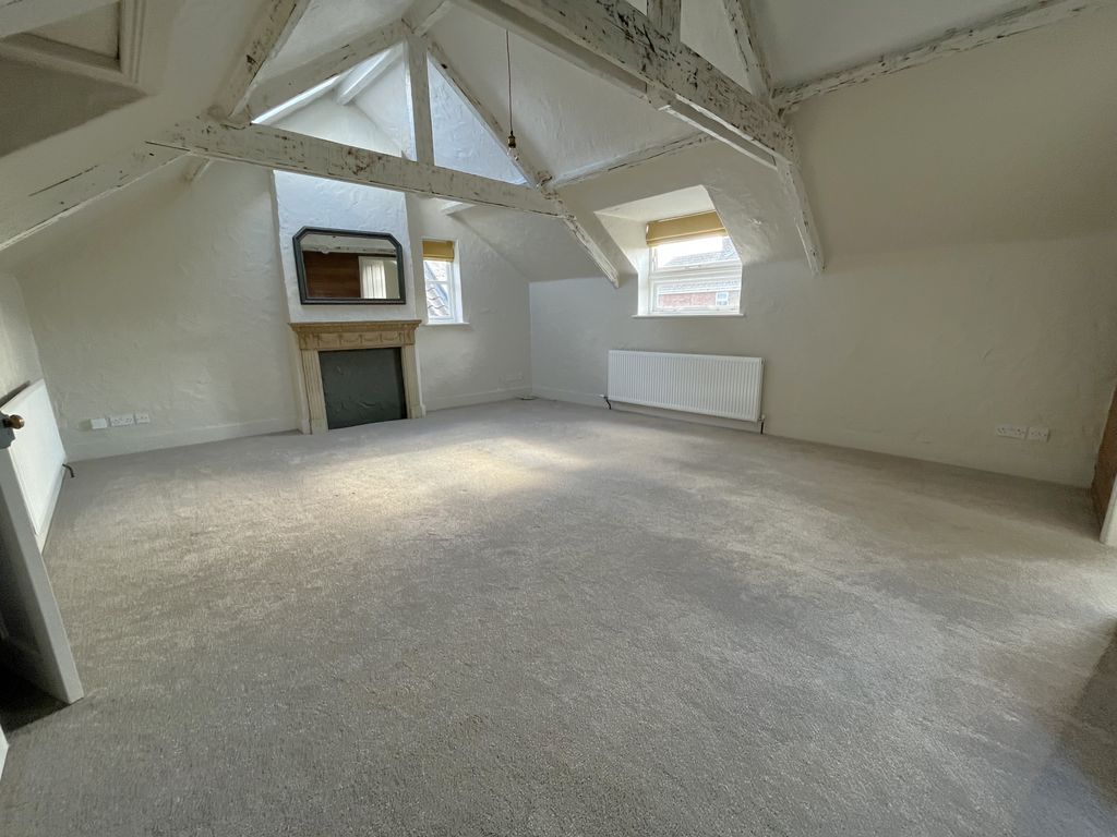 Property photo 1 of 8 Image