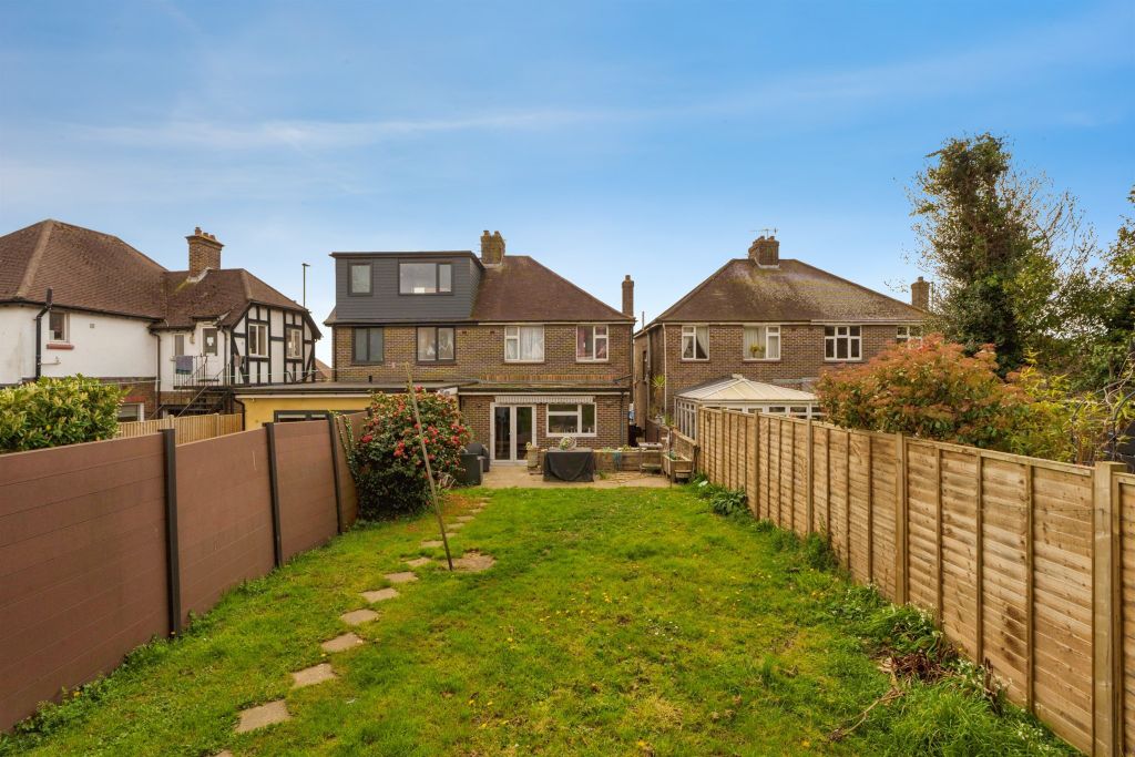 Property photo 3 of 19