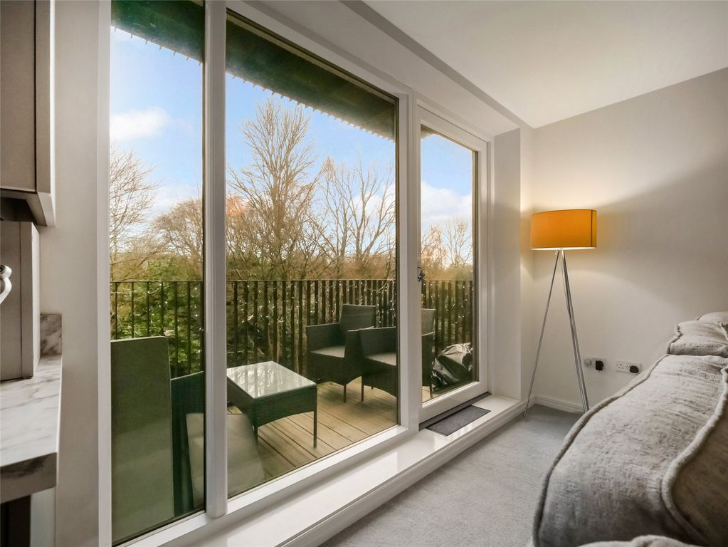 Property photo 3 of 21 Picture No. 07