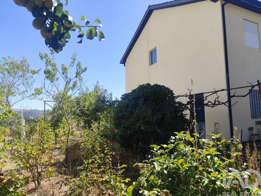 Property photo 3 of 27
