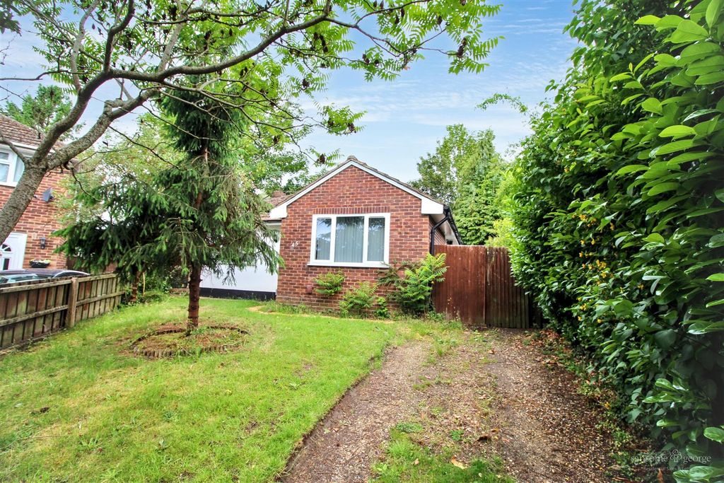 Property photo 1 of 11 Front