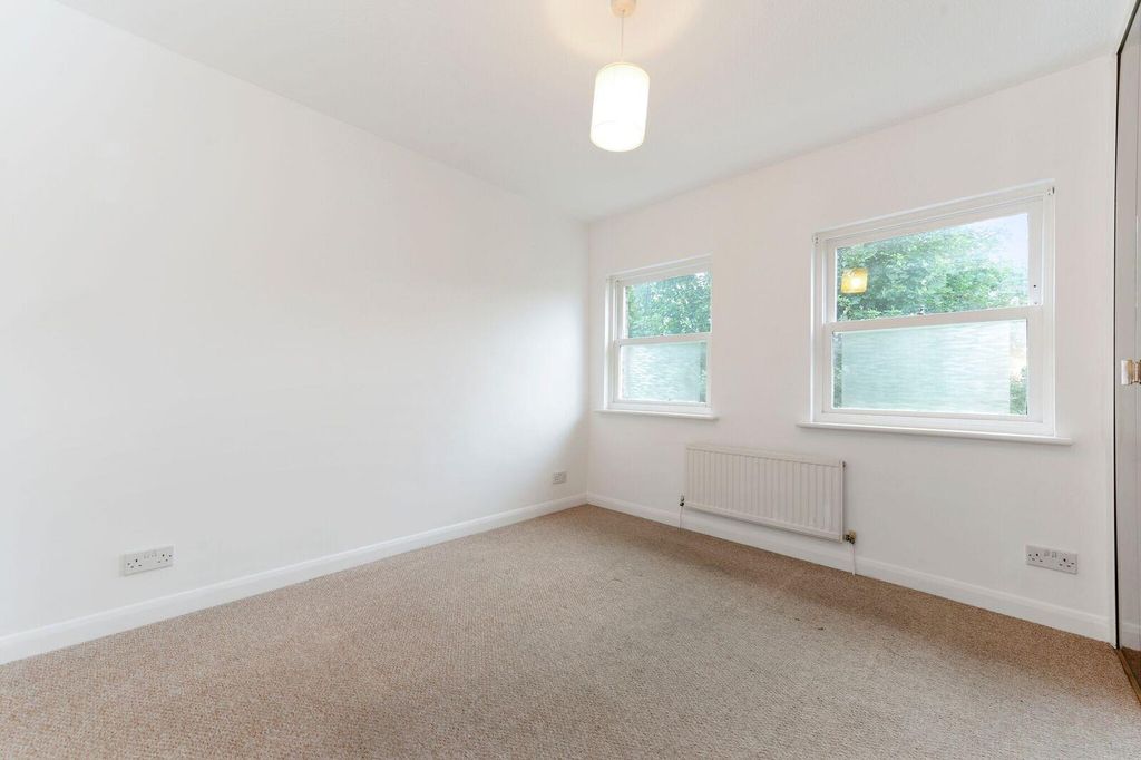 Property photo 3 of 9 Helliwell &amp; Co.