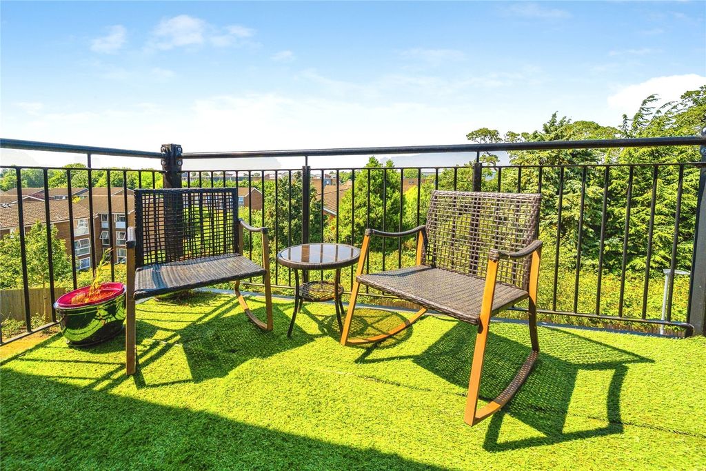 Property photo 2 of 13 Balcony