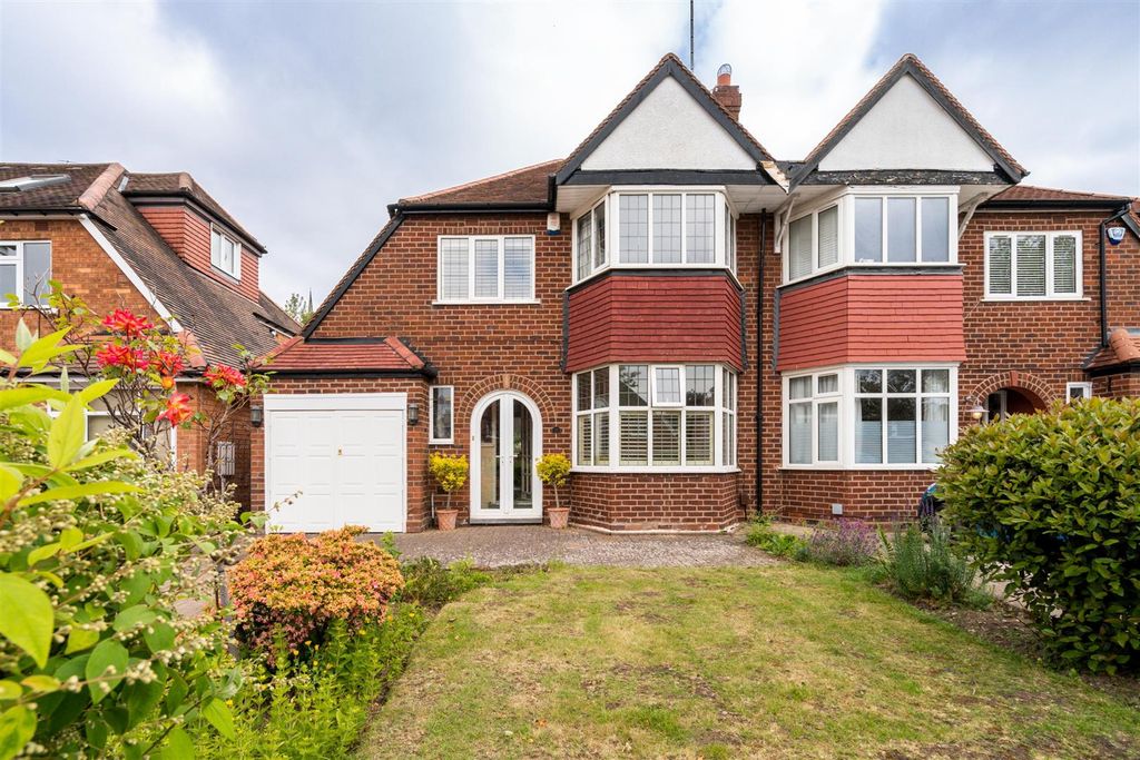 Property photo 1 of 11 37 Rectory Road-17_Lo.Jpg