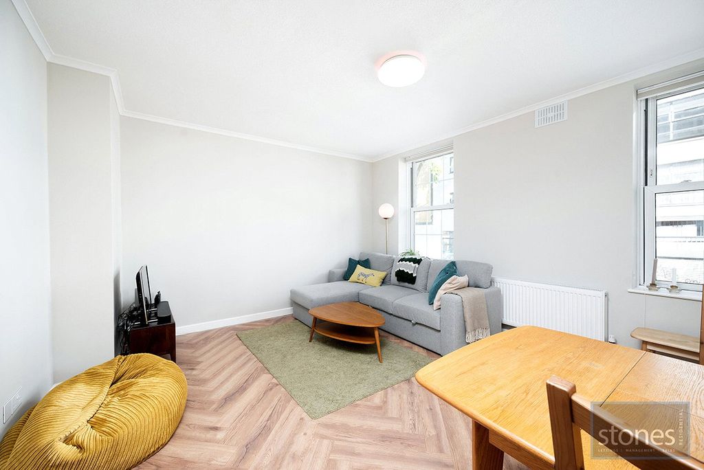 Property photo 1 of 15 Picture No. 05