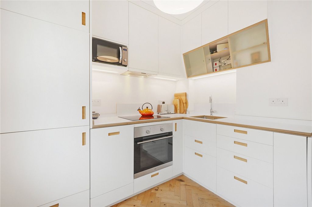 Property photo 2 of 15 Picture No. 08