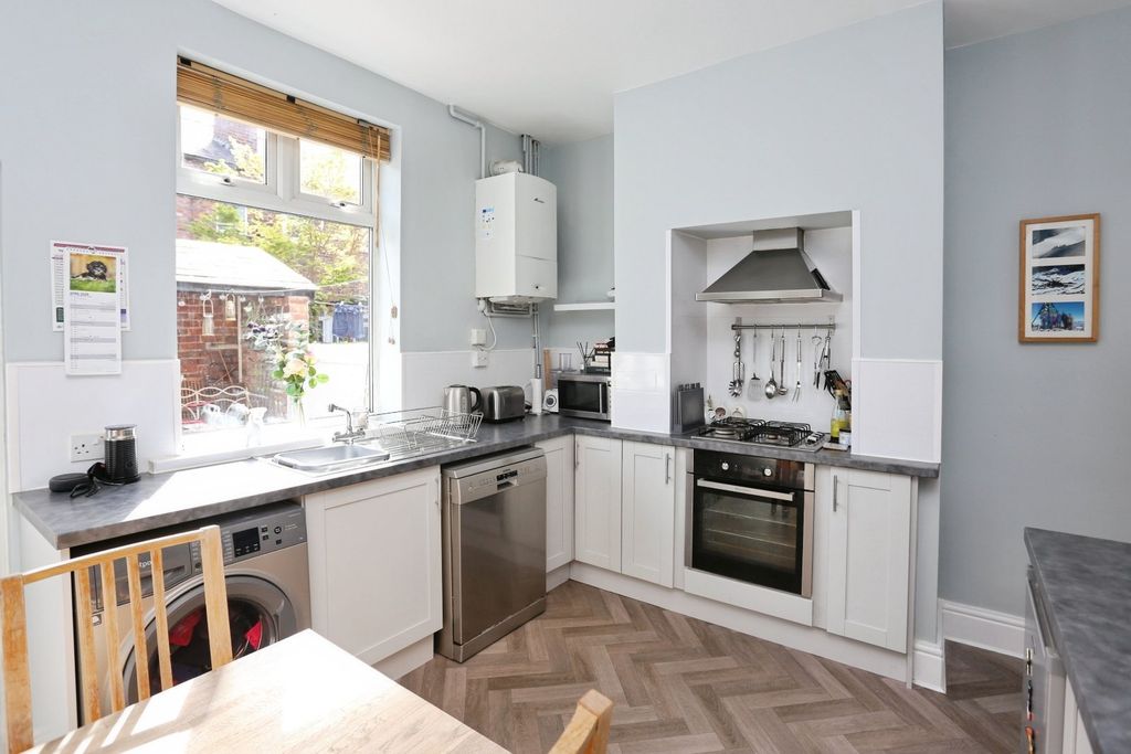 Property photo 2 of 16 Picture No. 09