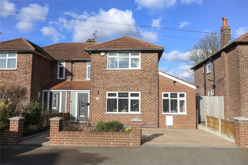 Property photo 1 of 23 Picture No. 11