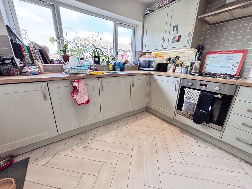 Property photo 3 of 14 Pbox-Img.Jpg