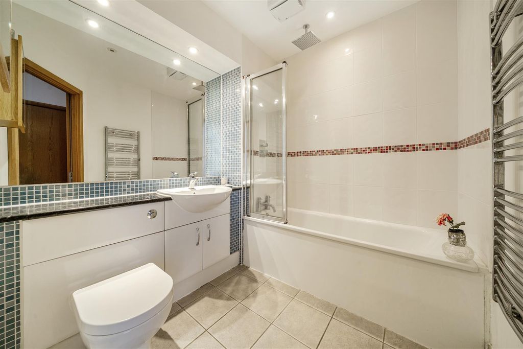 Additional image 12 of 2 bed flat for saleTrinity Gate, Epsom Road, Guildford GU1