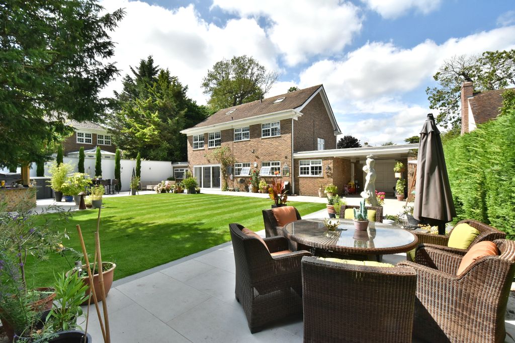 Property photo 1 of 22