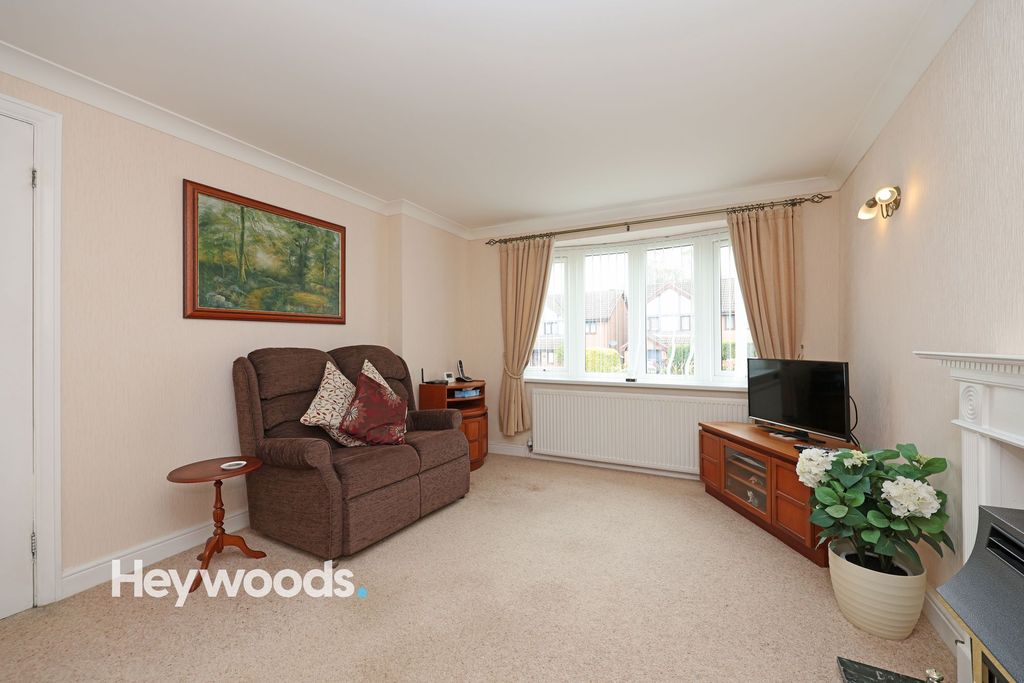 Property photo 3 of 27