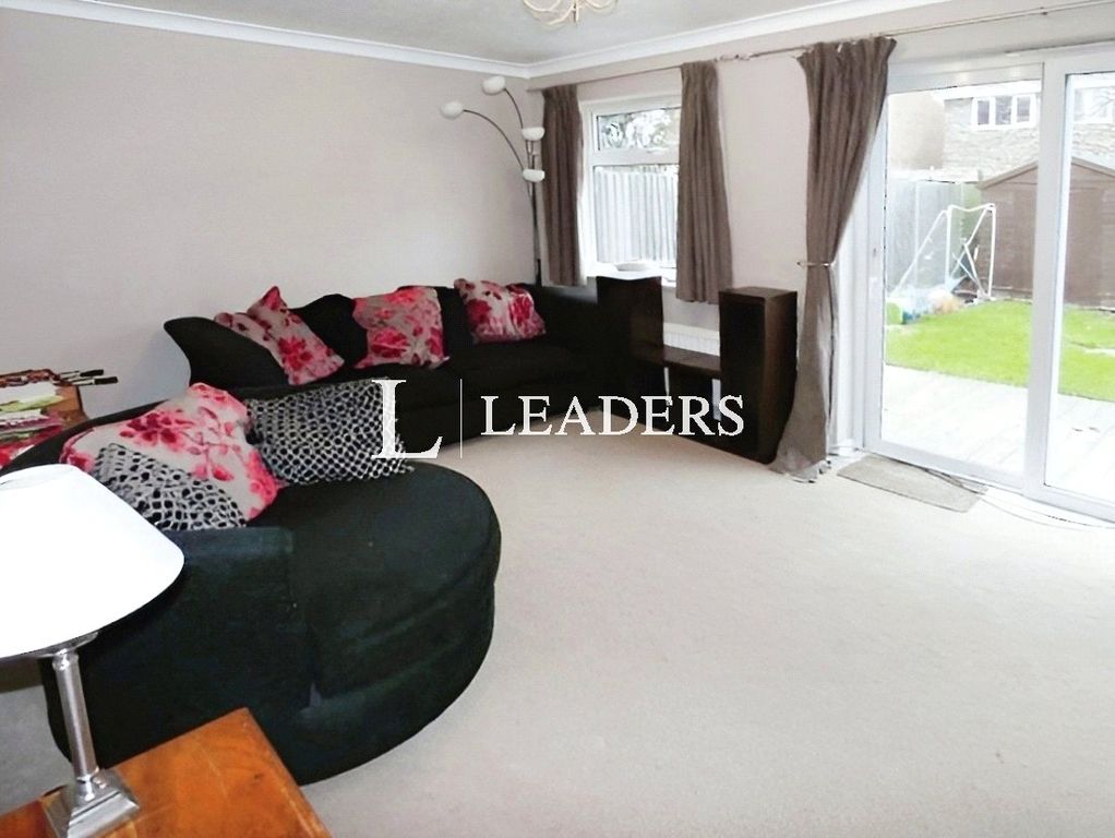 Property photo 2 of 10 3