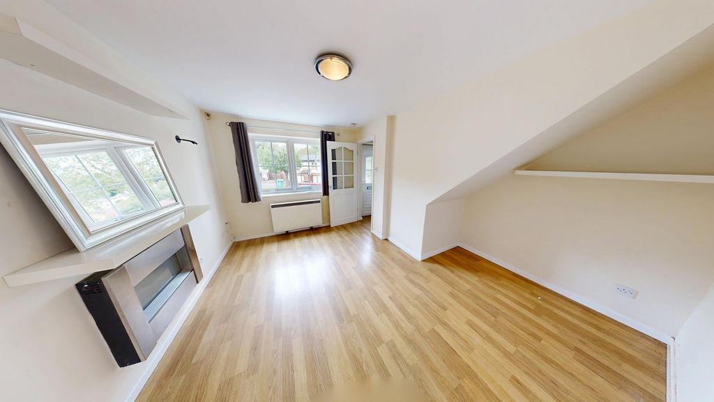 Property photo 3 of 11 3.Jpg