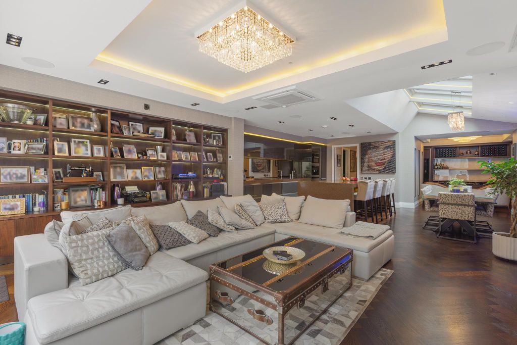 Property photo 2 of 24 Image