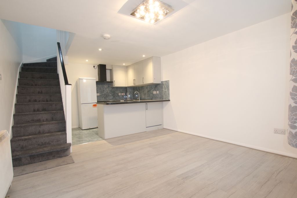 Property photo 3 of 5 Img_1438