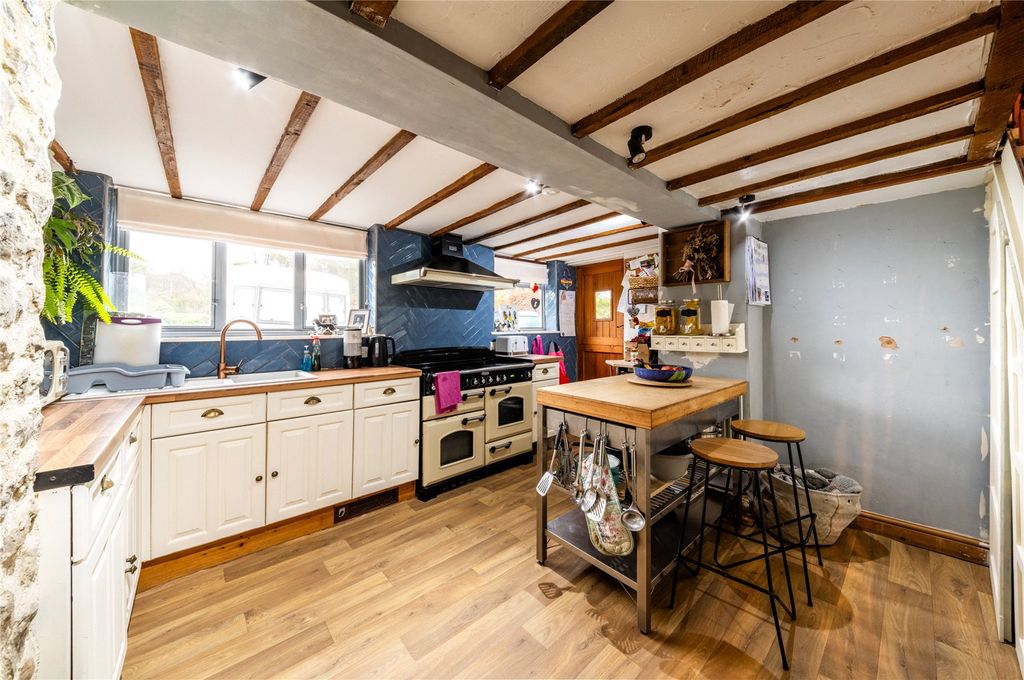 Property photo 2 of 25 Picture No. 01