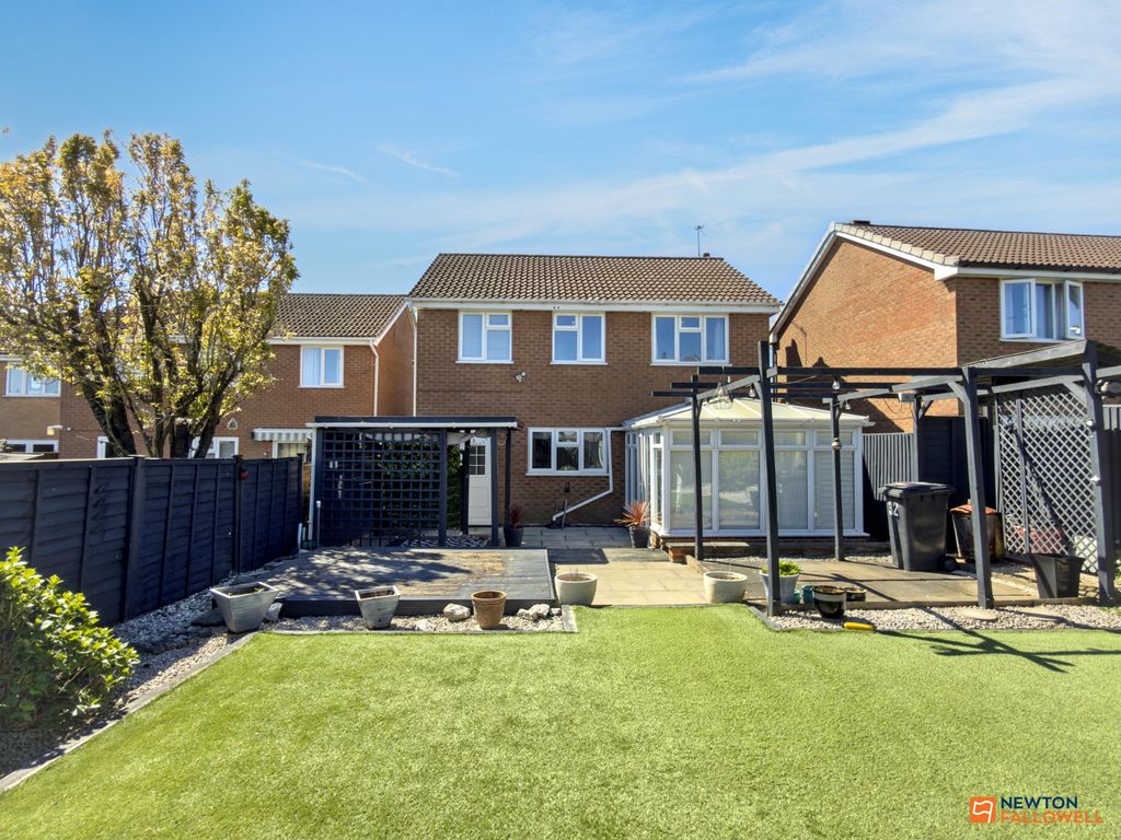 Property photo 2 of 30