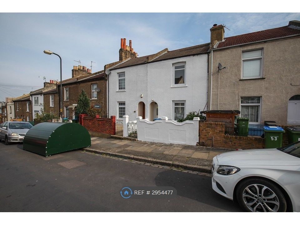 Property photo 2 of 26
