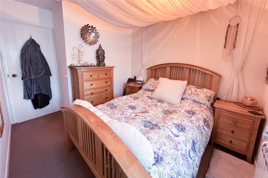 Property photo 3 of 15 Picture No. 01
