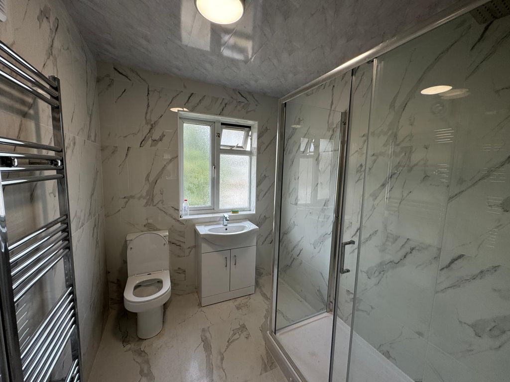Property photo 2 of 2