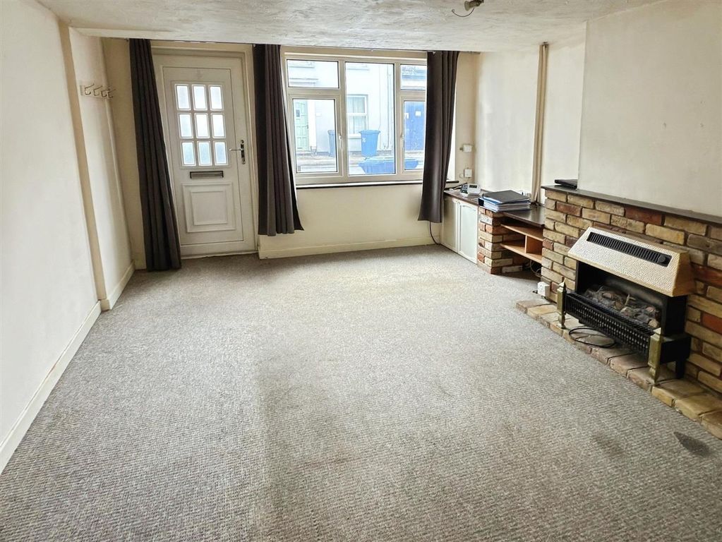 Property photo 2 of 10 Tonning St (2).Jpg