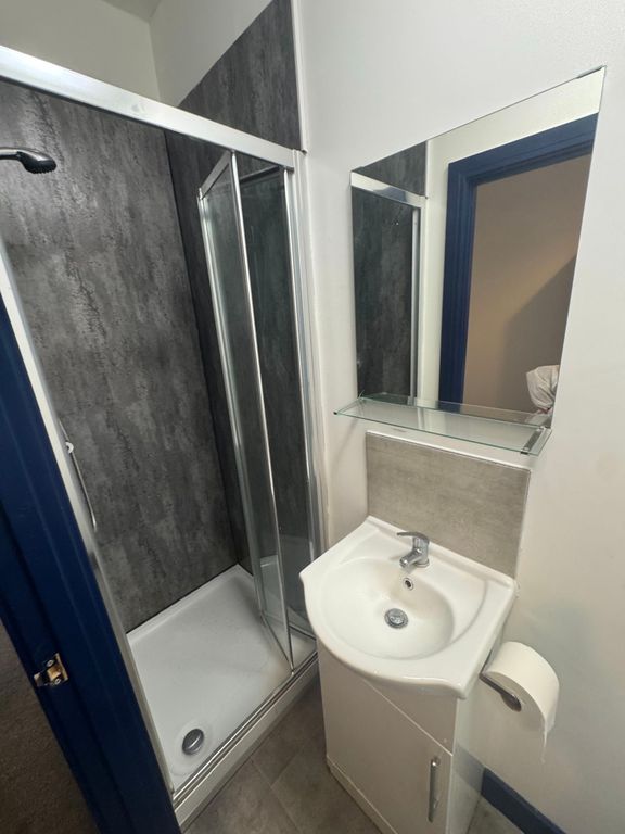 Property photo 2 of 3