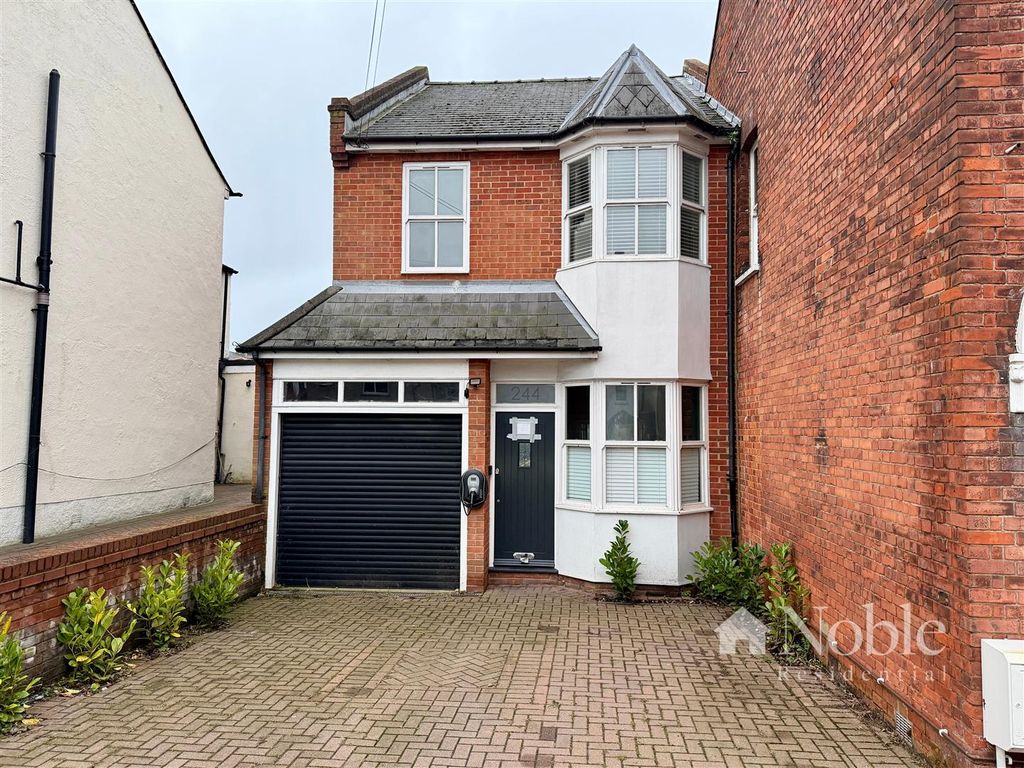 Property photo 1 of 10 External