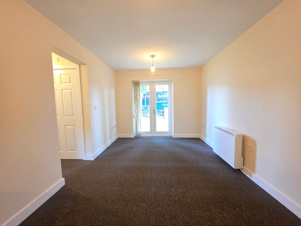 Property photo 3 of 8