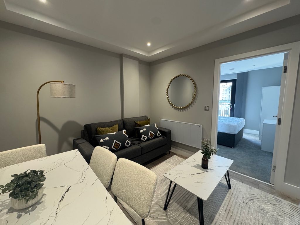 Property photo 2 of 9 Image